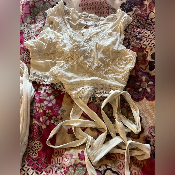 Magnolia Pearl Wrap Tank - Picture 8 of 8